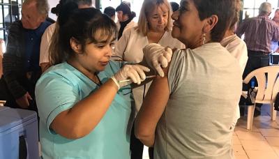 CAMPAÑA DE VACUNACIÓN EN PUERTO LIBRE, MUNICIPIO DE SAN ISIDRO