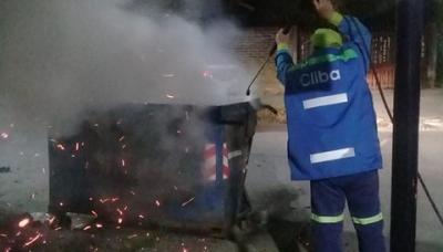 VANDALISMO EN CONTENEDORES, SAN ISIDRO