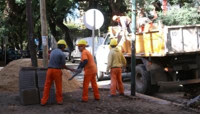 RENOVACIÓN DE VEREDAS EN CENTROS COMERCIALES DE ACASSUSO