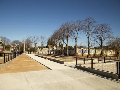 CONSTRUYE UNA MODERNA PLAZA EN BECCAR