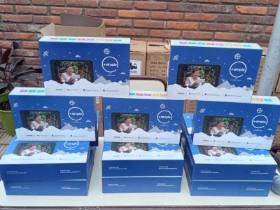 TABLETS A ESCUELA SECUNDARIA MUNICIPAL SAN ISIDRO municipio de san isidro, tablet, tablets, educacion, escuela municipal, chicos, chicas, adolescentes, tecnologia, computadora, colegio, tarea